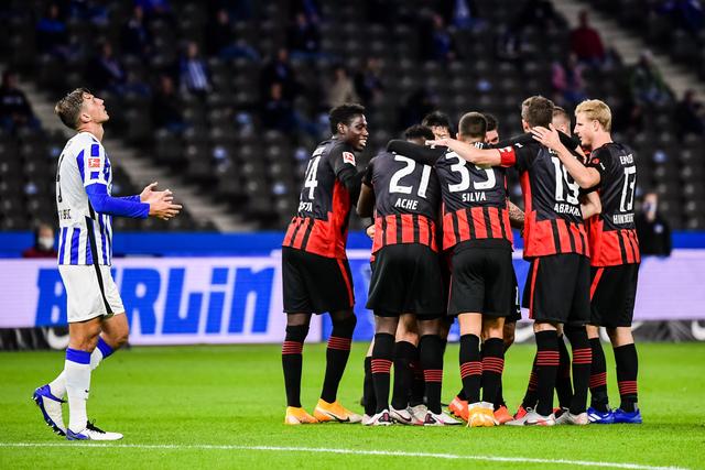 周琦31分曾凡博28+10首钢大胜福建 广东胜广州