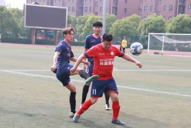 周穗安：将引入更多微型足球场 普及下楼即踢球理念