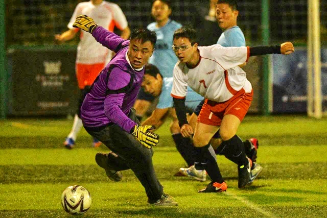 库里21分亚历山大空砍52分 勇士力克雷霆2连胜